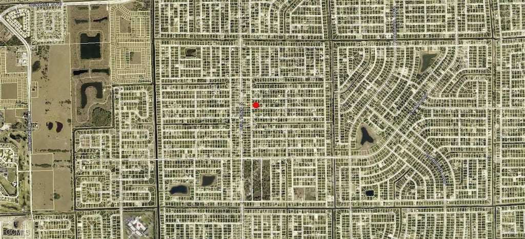 821 Carpenter St E, Lehigh Acres, FL 33974 - photo 2