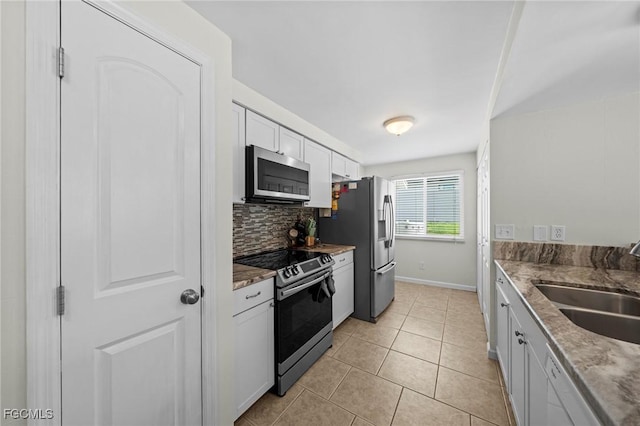 2019 NE 9th Place, Cape Coral, FL 33909 - photo 11