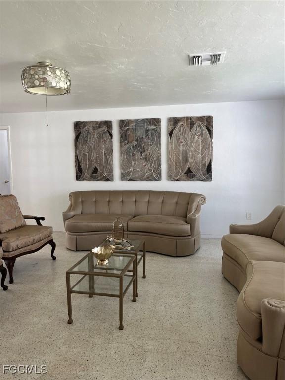 541 Val Mar Dr, Fort Myers, FL 33919 - photo 4