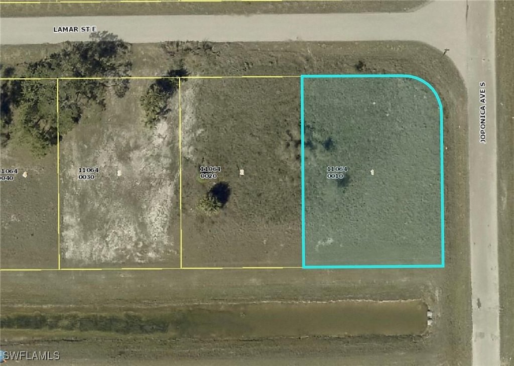 862 Lamar St E, Lehigh Acres, FL 33974 - photo 2