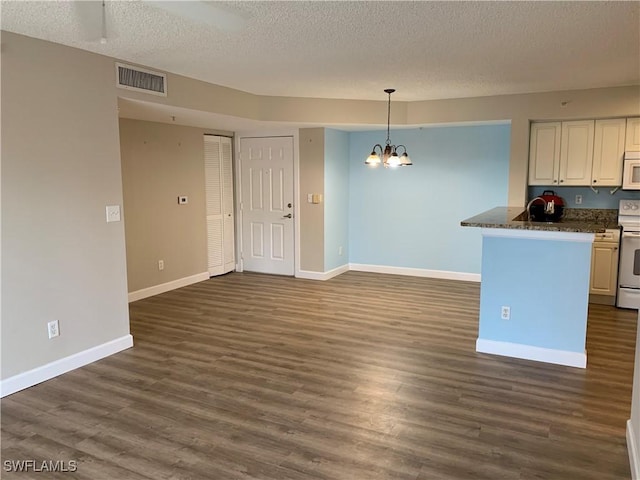1250 Wildwood Lakes Blvd Unit 101, Naples, FL 34104 - photo 16