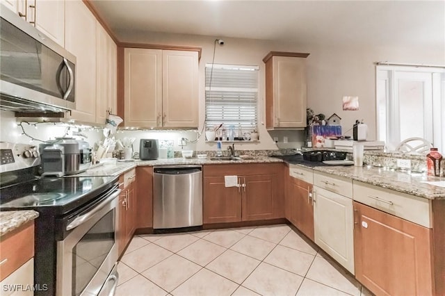 7666 Bristol Cir, Naples, FL 34120 - photo 14