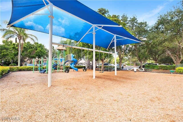 2329 Heritage Greens Dr, Naples, FL 34119 - photo 28