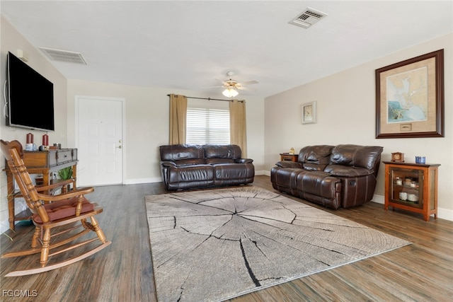 2029 NE 6th Pl, Cape Coral, FL 33909 - photo 4