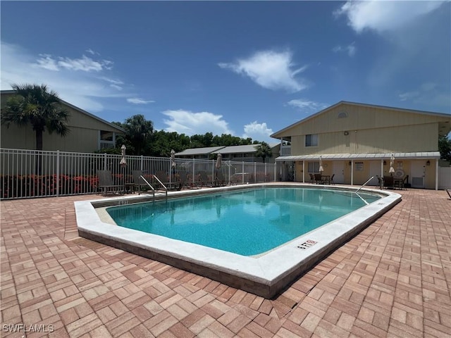 4613 Bayshore Dr Unit B7, Naples, FL 34112 - photo 29