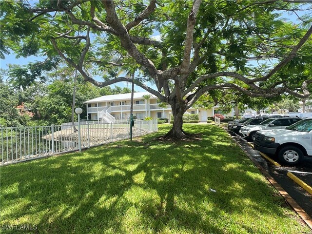 4613 Bayshore Dr Unit B7, Naples, FL 34112 - photo 32