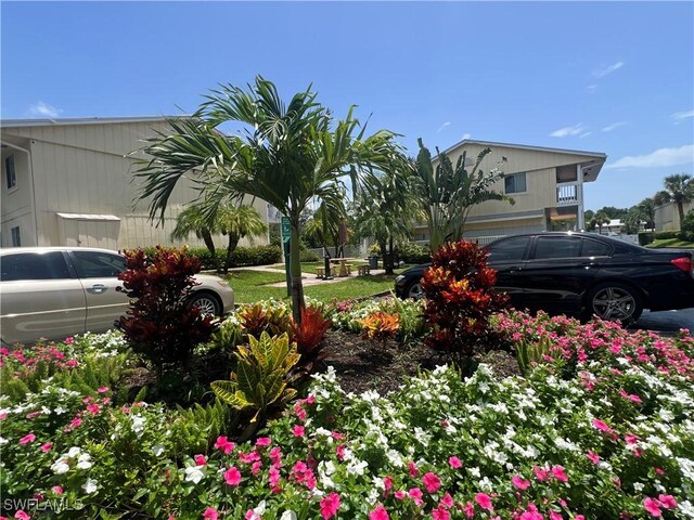 4613 Bayshore Dr Unit B7, Naples, FL 34112 - photo 35