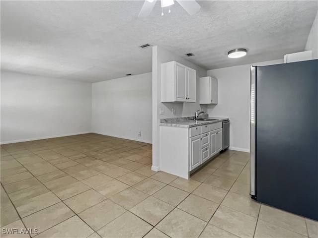 4613 Bayshore Dr Unit B7, Naples, FL 34112 - photo 7