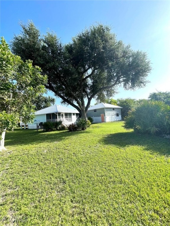 4404 Lake Heather Cir, Saint James City, FL 33956 - photo 10