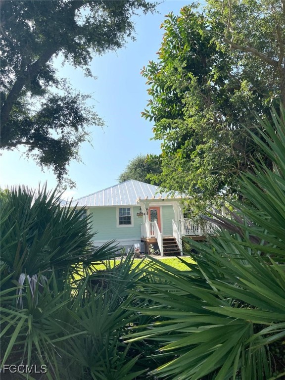 4404 Lake Heather Cir, Saint James City, FL 33956 - photo 5