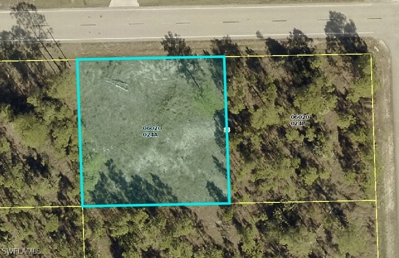 1404 E 10th St, Lehigh Acres, FL 33972 - photo 1