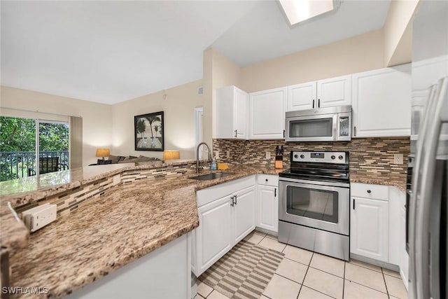 15605 Ocean Walk Cir Unit 203, Fort Myers, FL 33908 - photo 3