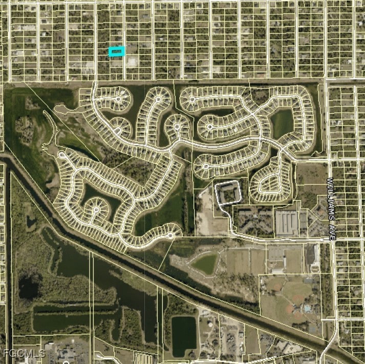 809 Oak Ave, Lehigh Acres, FL 33972 - photo 3