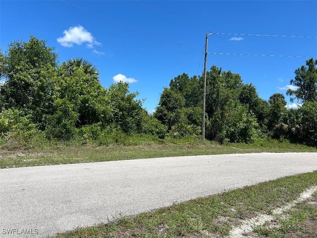 528 Brue Ave E, Lehigh Acres, FL 33974 - photo 4