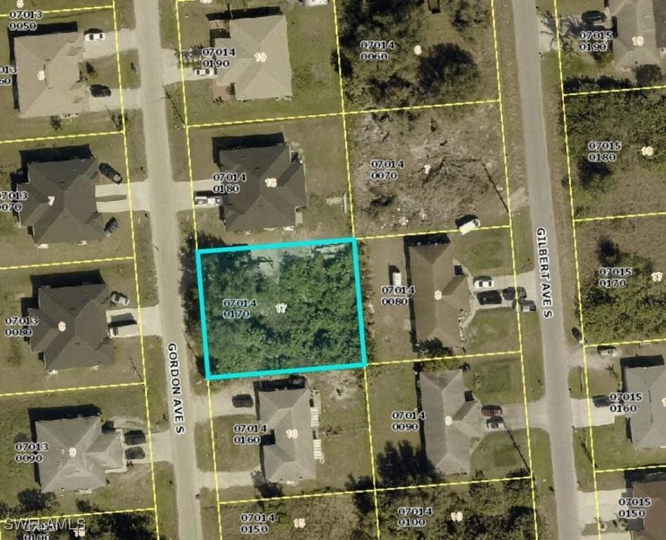 729/731 Gordon Ave S, Lehigh Acres, FL 33973 - photo 1