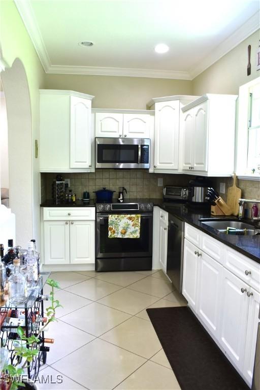 3670 8th Ave SE, Naples, FL 34117 - photo 9