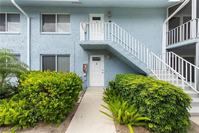 216 Palm Dr Unit 5, Naples, FL 34112 - photo 1