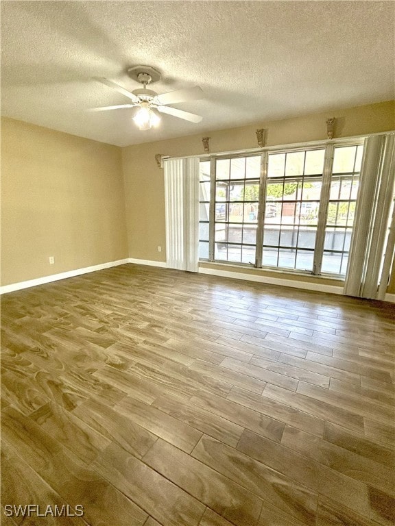 328 SE Tranquilla Ave, Port St Lucie, FL 34983 - photo 2
