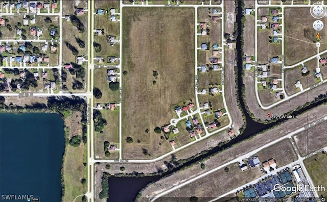 Listing photo 2 for 1312 SW 4th Ln, Cape Coral FL 33991