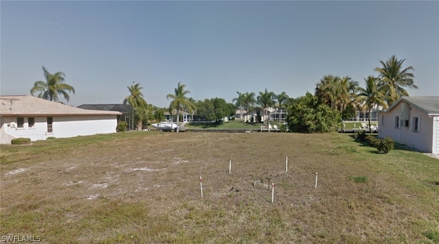 Listing photo 3 for 2635 SE 19th Ave, Cape Coral FL 33904