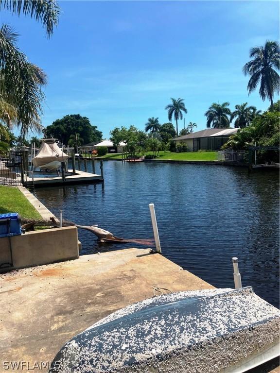 Listing photo 2 for 5628 Delido Ct, Cape Coral FL 33904