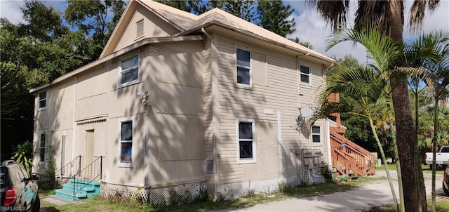 view of home's exterior