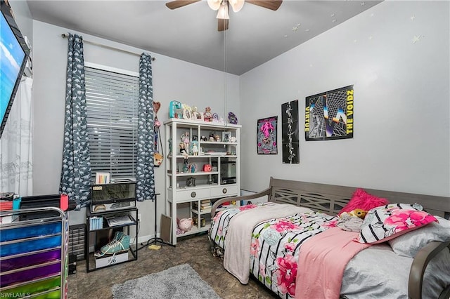 bedroom featuring ceiling fan