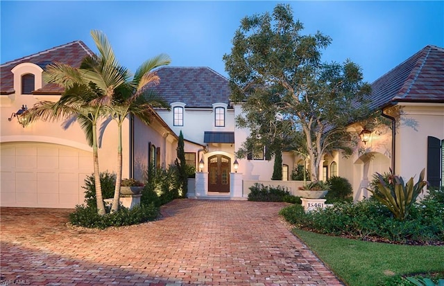 view of front facade with a garage