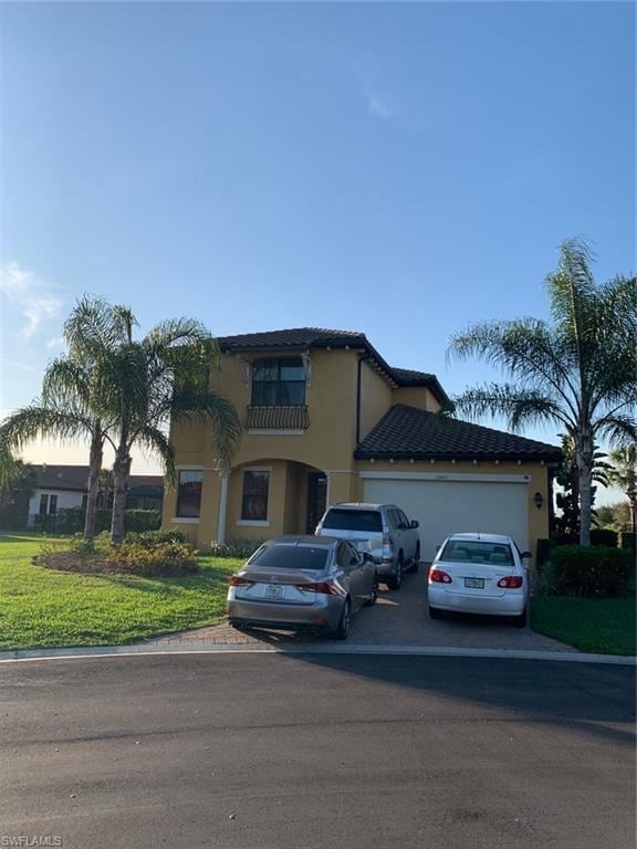 view of front of home with a front yard