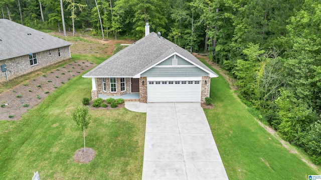 view of front of property with a front yard