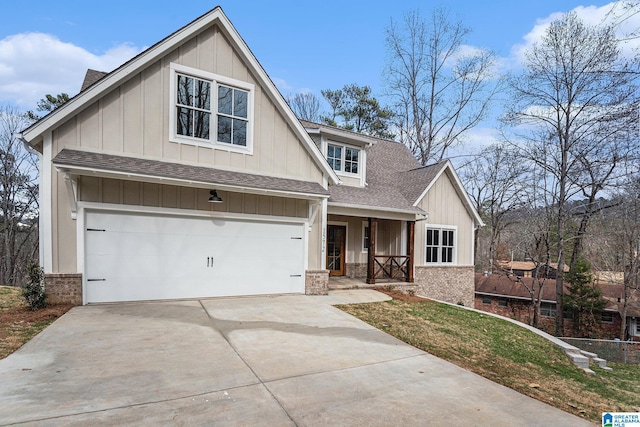 craftsman house featuring a garage and a porch