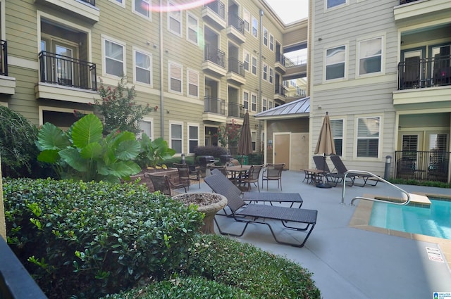 401 S 20th St Unit 420, Birmingham, AL 35233 - exterior space with a patio