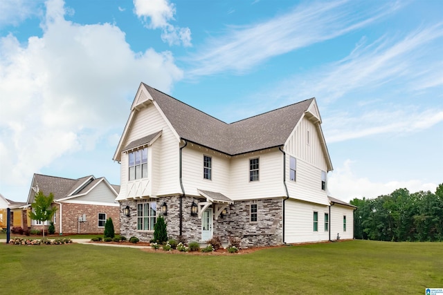 exterior space featuring a lawn