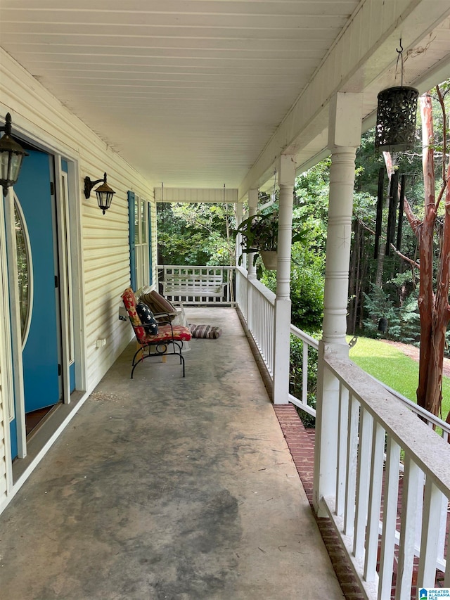 view of patio / terrace with covered porch