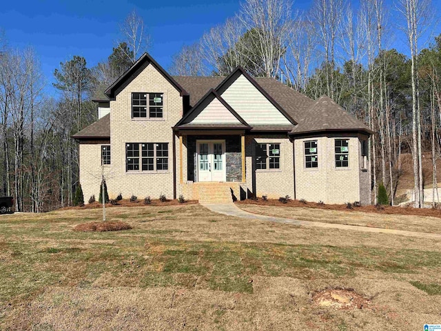 view of front of house featuring a front yard