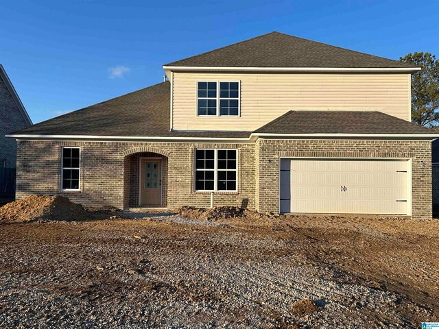 view of front property featuring a garage