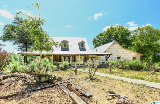 view of front of house featuring a porch