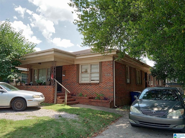 view of front of house with covered porch