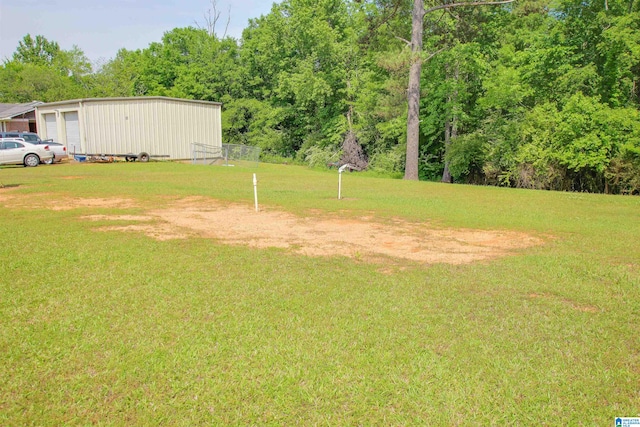 view of yard featuring a garage