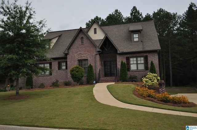 view of front of home with a front yard