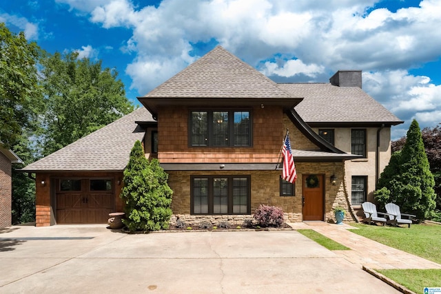 view of front facade with a garage