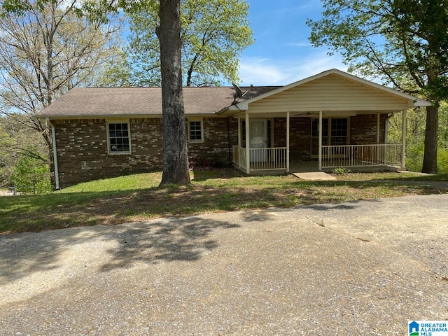 ranch-style house with a porch