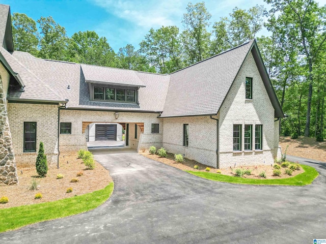 view of front facade with a garage