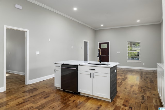 kitchen with sink, a center island with sink, dark hardwood / wood-style flooring, dishwasher, and white cabinets