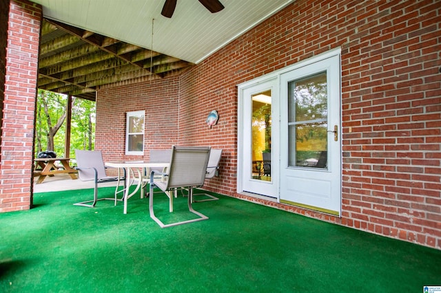 view of terrace with ceiling fan