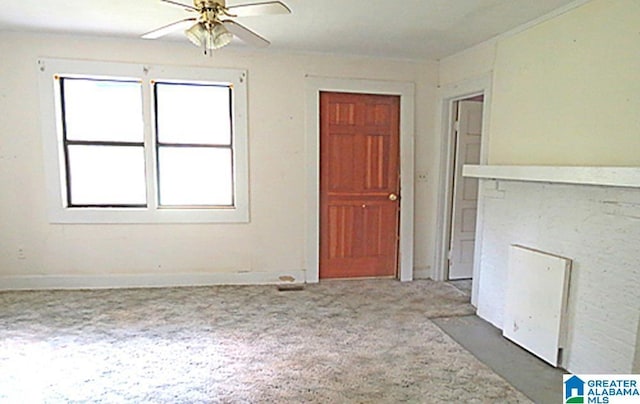 unfurnished room with ceiling fan