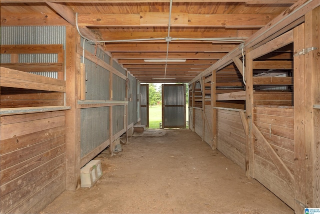 873 Buckelew Rd, Anniston, AL 36207 - view of stable
