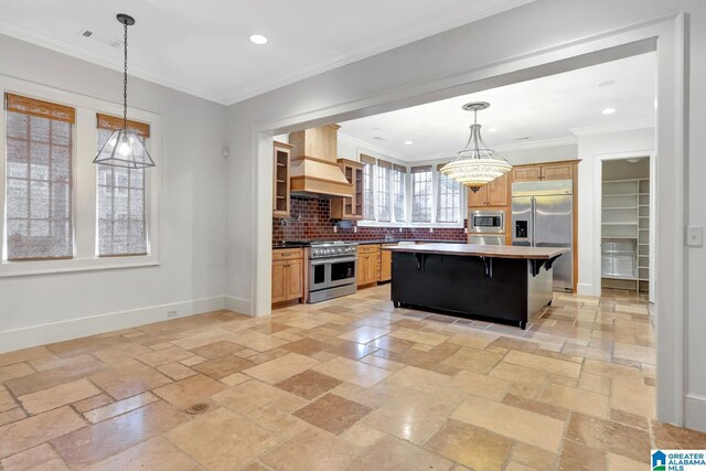 dining space with crown molding