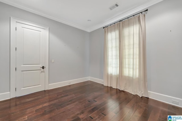 carpeted living room featuring ceiling fan and lofted ceiling