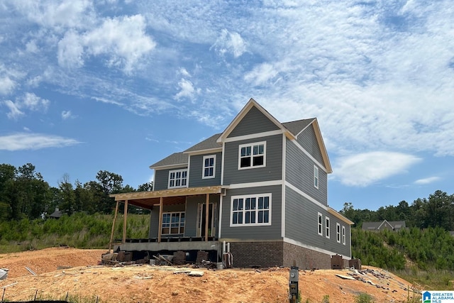 view of front of home featuring covered porch